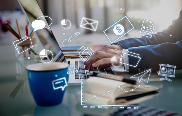 Affiliate marketing process showing affiliate, customer, merchant, and commission tracking workflow